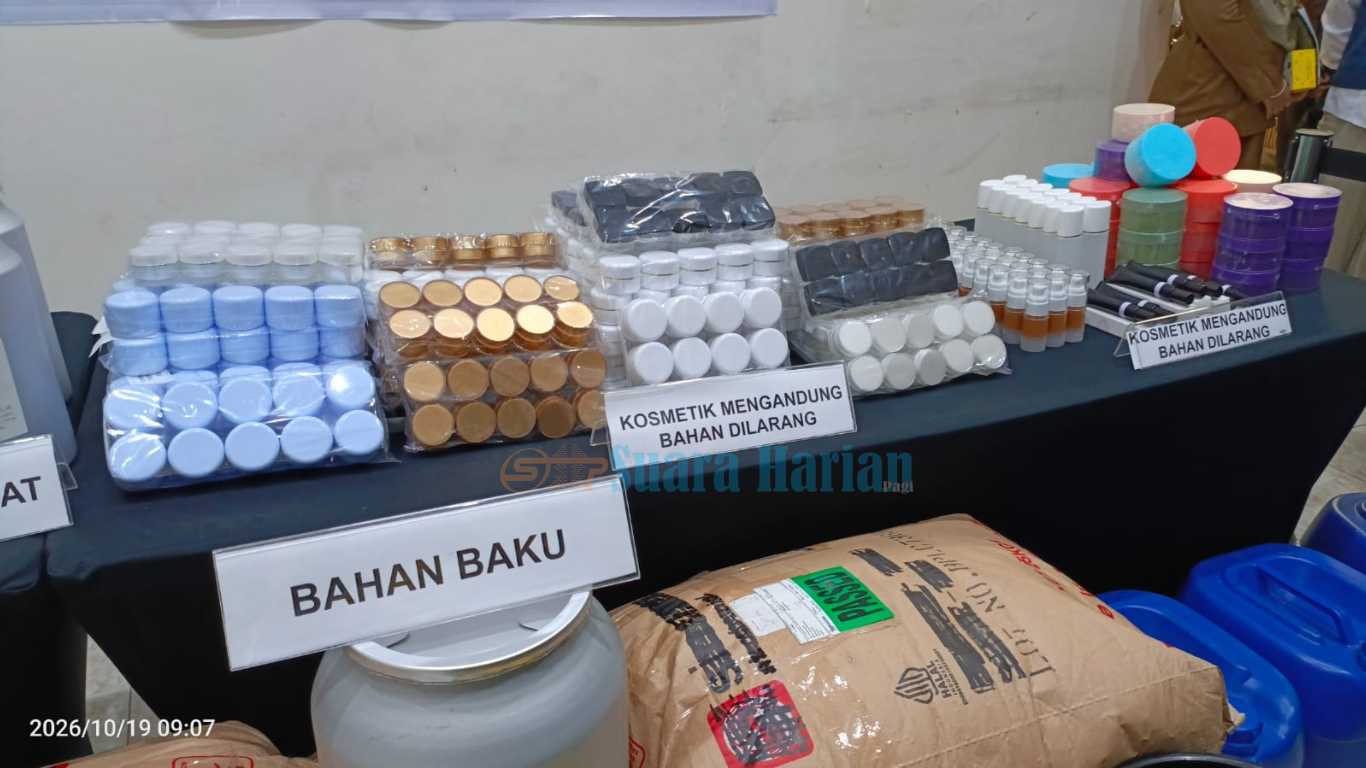 Raup Omzet Rp750 Juta per Bulan, Kosmetik Ilegal Produksi Mojokerto Diduga Beredar hingga Papua