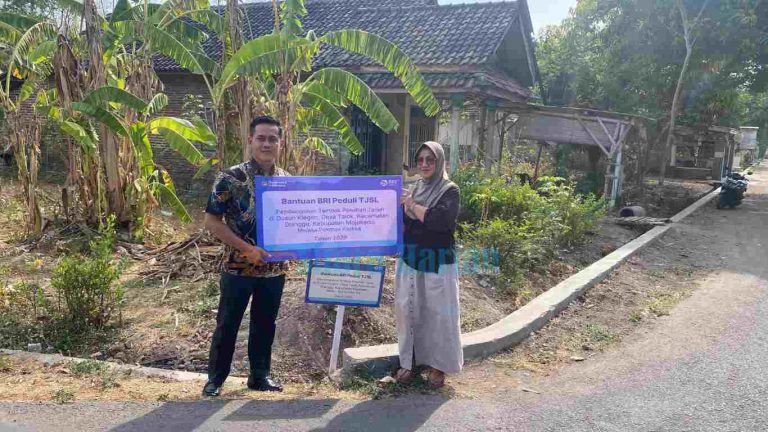 Perkuat Infrastruktur Desa, BRI Mojokerto Salurkan Bantuan TPT di Dlanggu